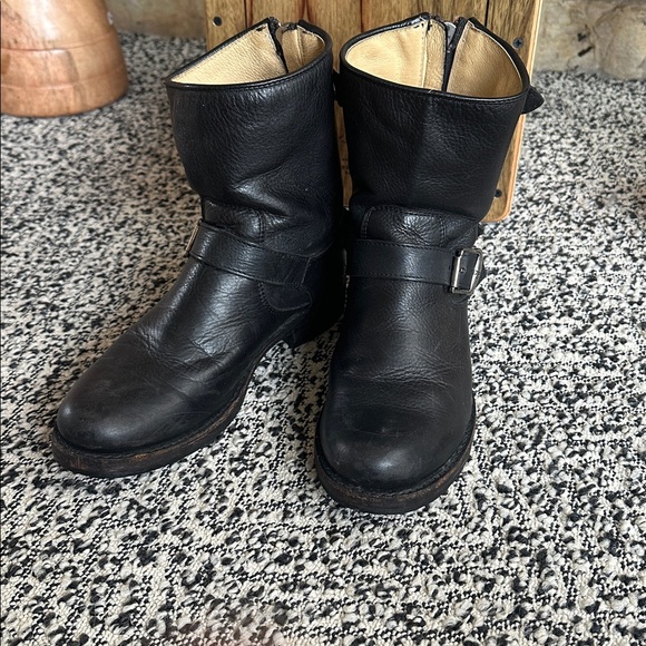 Veronica Frye Boots Black Leather Motorcycle 8 1/2 EUC 76603 - Picture 1 of 6